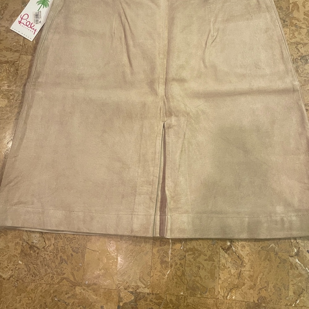 Lilly Pulitzer 100% suede skirt, pleat front & back, front pockets, lined NWT - Picture 6 of 6